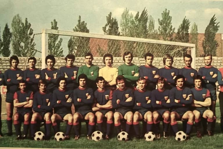ASA Târgu Mureș, numele echipei care l-a lansat pe Bölöni